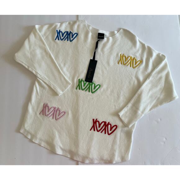 Aaeda XOXO Heart Pullover Eggshell Sweater Size Medium‎ - Picture 9 of 12